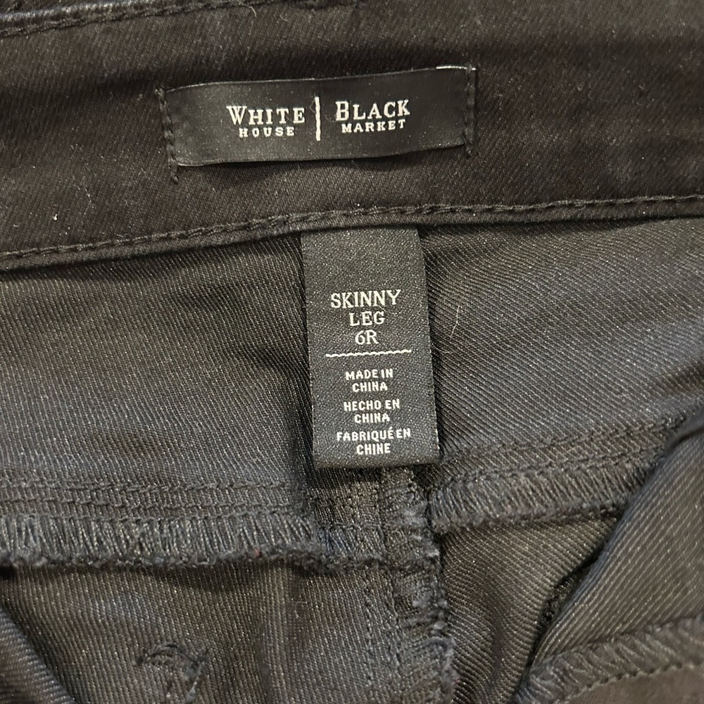 WHITE HOUSE BLACK MARKET Black Distressed Skinny Jeans 6R Ripped Knee - Picture 3 of 6